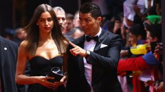 Кристиано и Ирина Шейк са звездна двойка, но португалецът е най-популярното лице на футбола не заради модела, с който излиза. КР7 е мега марка, европейски шампион с Реал, актуален носител на "Златната топка" и "Златната обувка".