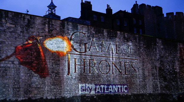 На премиерата на новия сезон на Game of Thrones в Лондон видяхме много от звездите на сериала без традиционната им осанка и в съвсем различна светлина - вижте в галерията някои от тях