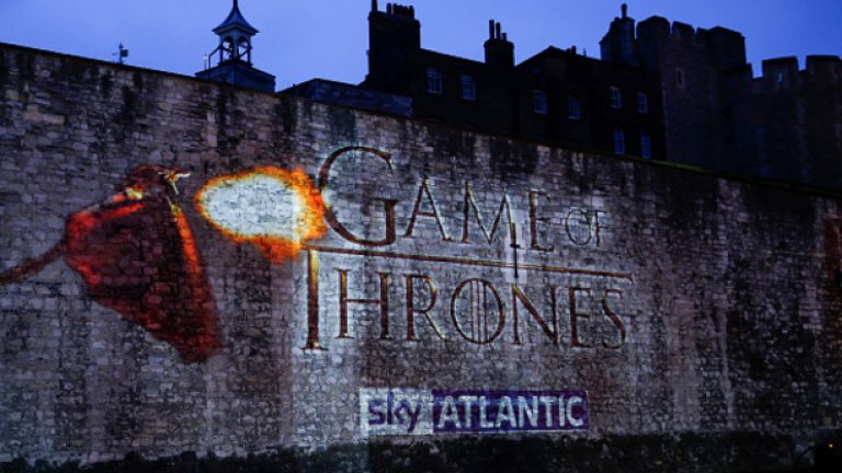 На премиерата на новия сезон на Game of Thrones в Лондон видяхме много от звездите на сериала без традиционната им осанка и в съвсем различна светлина - вижте в галерията някои от тях