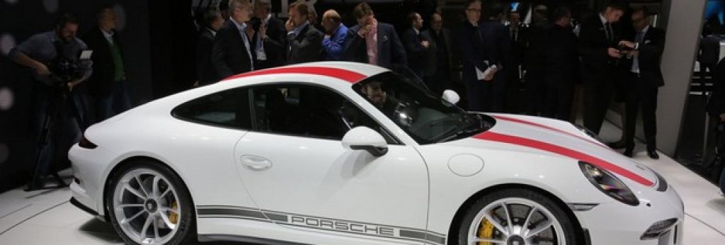 911R дебютира днес в Женева