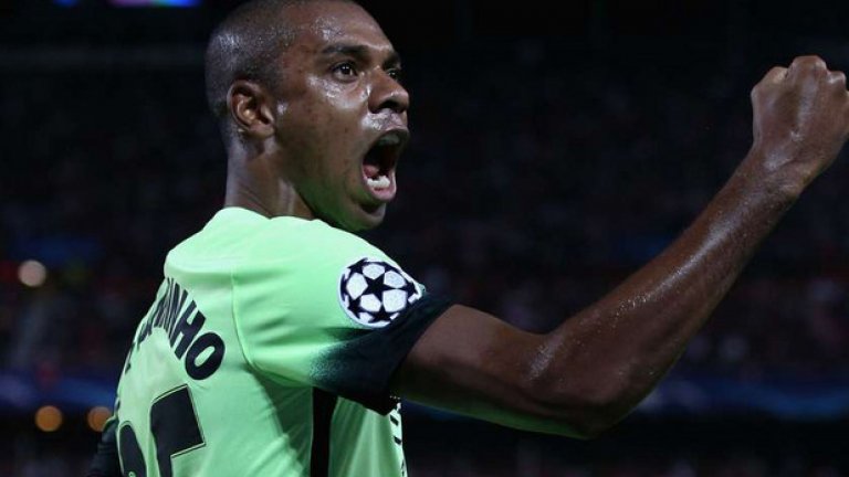 Фернандиньо (Бразилия)
След голям сезон в Манчестър Сити, един от най-впечатляващите дефанзивни халфове в света ще трябва да отговори на големите очаквания и в националния си отбор. Целта е само една: титлата. 33-годишният Фернандиньо не може да разчита на друг шанс да стане световен шампион заради възрастта си и заради конкуренцията при халфовете на "Селесао".