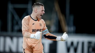 Левски, ЦСКА и Лудогорец искат вратаря на Локомотив Пловдив