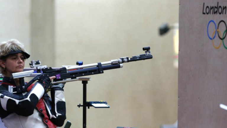 Петя Луканова приключи с 30-то място на 50 метра пушка от три положения на олимпийския турнир по спортна стрелба в Лондон