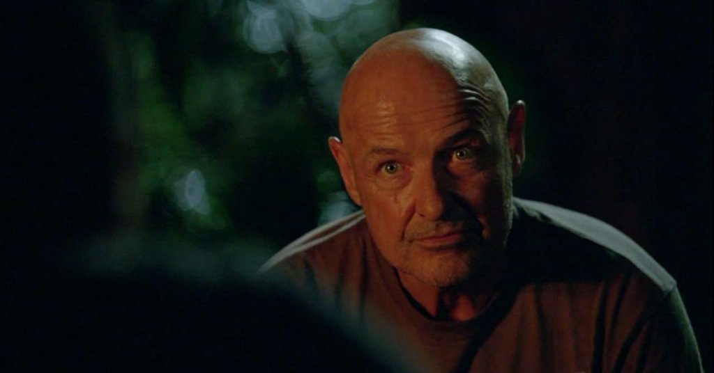 \"Lost\"  
Може би най-добрият пилотен епизод в историята. И блаженното време, когато нямахме представа кои са тези хора, какво правят в самолета и въобще какво се случва в този сериал.