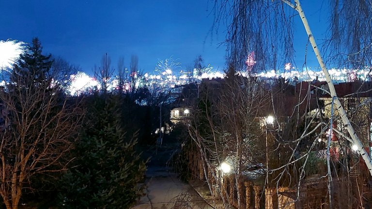 София 
Хиляди софиянци предпочетоха да посрещнат Нова година на Витоша, в хижи или при приятели с дворове, вместо в апратаментите си.
