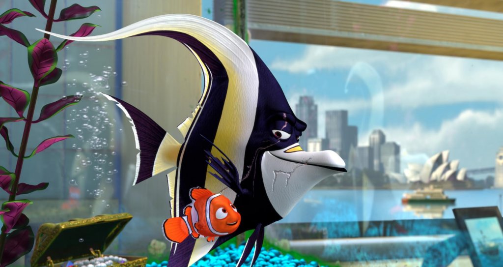 “Търсенето на Немо”
Необяснимо е и защо Немо трябява да плете сложен план, за да се измъкне от аквариума на зъболекаря, който го е хванал. Анимацията ясно показва, че аквариумът няма капак, а рибките са редовно посещавани от пеликан. Не можеше ли пеликанът да освободи приятелите си, без да се стига до сложни механизми за бягство?