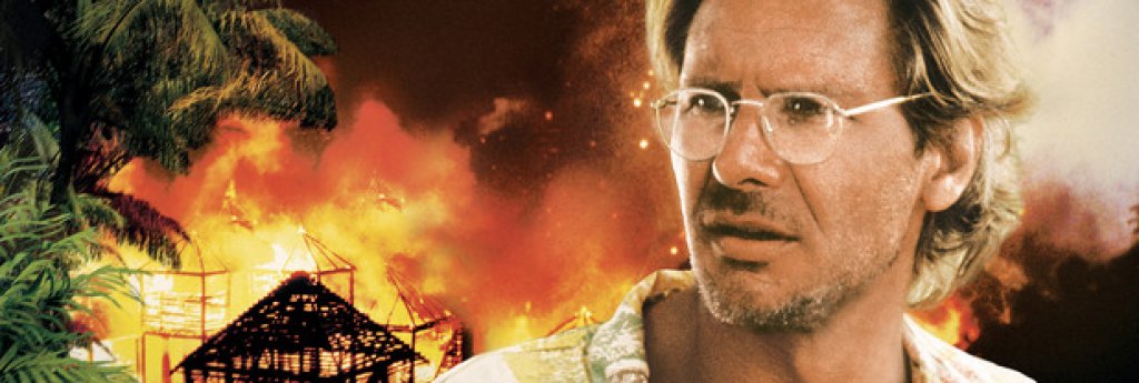 9. "Брегът на комарите" (The Mosquito Coast, 1986)
Този филм е адаптация по романа на Пол Теру за брилянтния учен (Форд), който отива да живее на "Брега на комарите“ в Централна Америка, надявайки се да цивилизова местните, като ги запознае с леда, например. Във всички случаи след премиерата критиците се разделят в мнението си дали филмът е просто успешна адаптация на романа или сам по себе си е величествено произведение на изкуството. Определено заглавието няма касовия успех на останалите филми на актьора, въпреки блестящото и дълбоко изпълнение, но пък се нарежда сред най-добрите филми в жанра през 80-те.