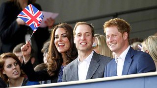 Kate-Middleton-Prince-William-and-Prince-Harry-enjoyed-themselves-during-a-pop-concert