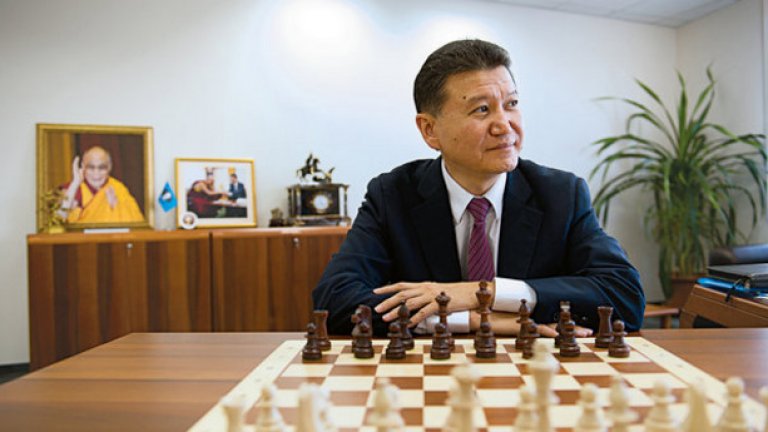 Кирсан Илюмжинов е сред най-мистериозните ръководители в света на спорта. Бизнесменът от Калмикия бе принуден временно да се оттегли от международната федерация по шахмат, след като САЩ го включиха в списък с лица, свързани с режима на Башар Асад в Сирия. 