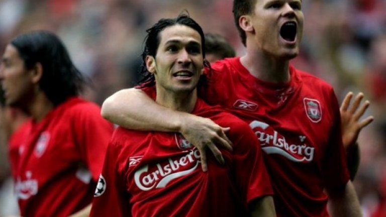 1. Ливърпул - Челси 1:0
Шампионска лига, полуфинал, втори мач 2005 г.
Мач с размерите на война. За разлика от двубоя с Дортмунд, на този нямаше размяна на любезности между Челси на Моуриньо и Ливърпул на Бенитес. Шумът през целия двубой бе оглушителен, а феновете освиркваха вяско докосване на топката от играч на лондончани. Победата класира Ливърпул на първи финал от 20 години.