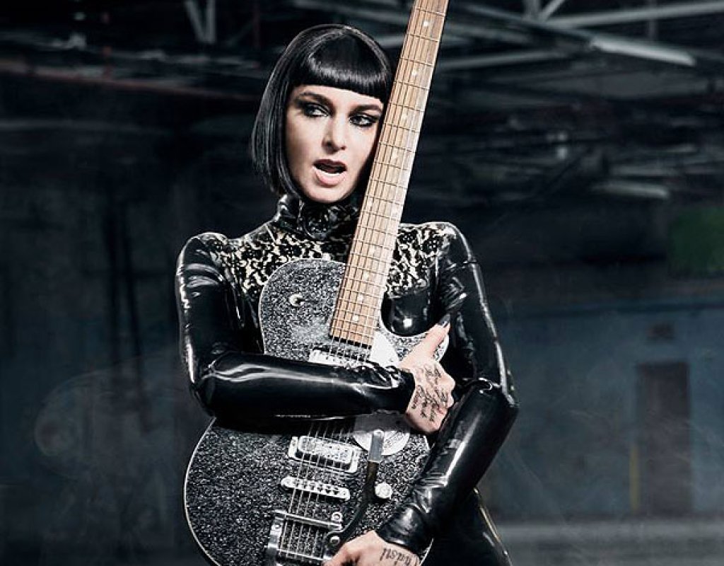 sinead-600x800