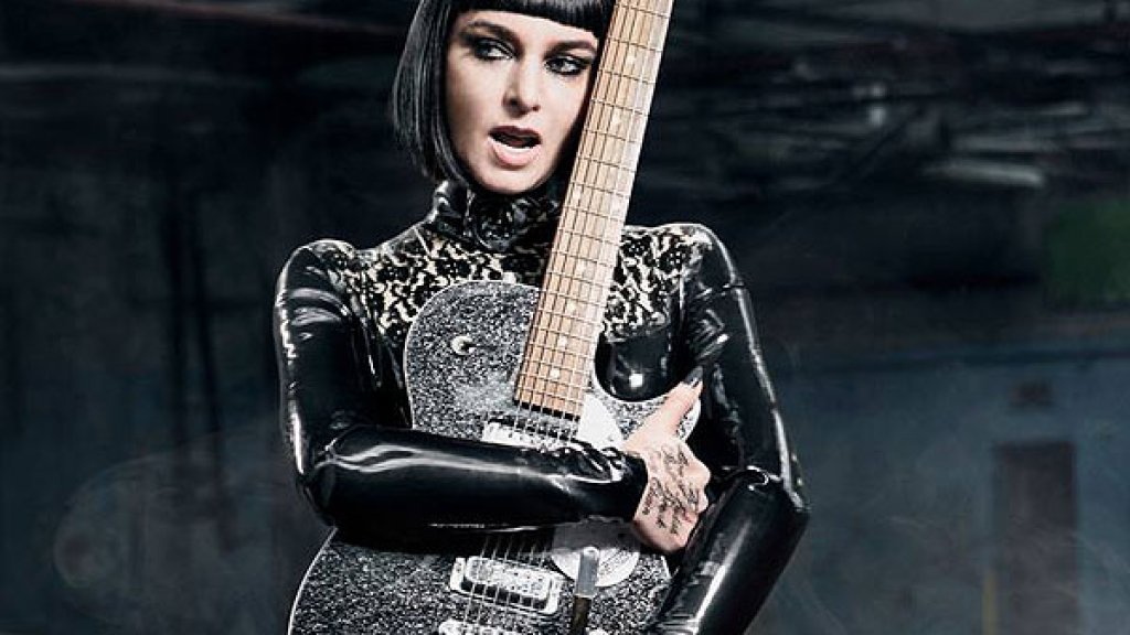 sinead-600x800