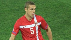 Сръбският национал Видич е желан от Реал