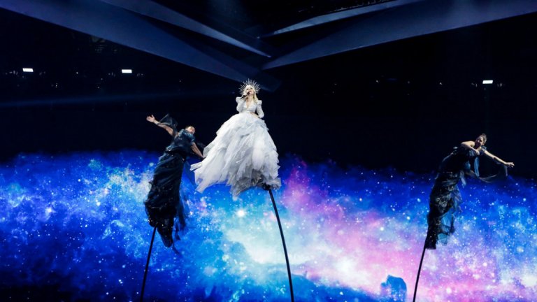 Австралия: Кейт Милър-Хайд - Zero Gravity