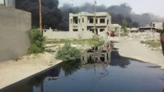 За отмъщение за загубата на града от иракските сили, джихадистите първо запалиха петролните кладенци в района, след което отвориха крановете на близкия петролопровод, за да "удавят" града
