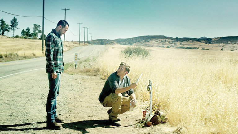 "The Endless"
Независимите хорър филм-мейкъри Арън Морхед и Джъстин Бенсън представят един впечатляващ наратив в научно-фантастичния хорър "The Endless". Двамата играят във филма, влизайки в ролите на двама братя, които решават да се върнат на родното си място: общество, което изповядва култ към края на света. Бюджетът на филма е много скромен, но лентата успява да пресъздаде идеологията на Лъвкрафт от начало до край.