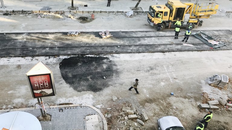 До сега официално не е постъпило искане за извънредна сесия на СОС с точка "некачествените ремонти". Елен Герджиков обаче се ангажира да повдигне въпроса на председателския съвет