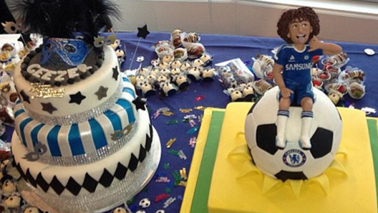 На партито имаше две торти за радост на децата