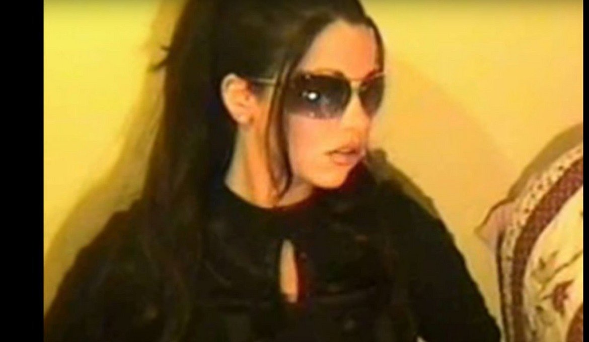 Кадър от един от първите клипове на Ривера, по-позната с ника VenetianPrincess. Чрез YouTube тя се сдобива със световна слава още през 2006-а.