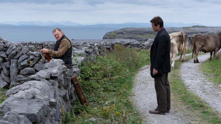 “Баншите от Инишерин”
Номинираната за девет награди “Оскар” комедия на режисьора Мартин Макдона идва по българските екрани, след като предизвика вълна от позитивни отзиви и позитивни оценки на запад.
Филмът се фокусира върху приятелството на Падрик (Колин Фарел) и Колм (Брендън Глийсън), които живеят на измисления остров Инишерин. Успоредно с войната от континенталната част в близост до тях, взаимоотношенията на двамата ирландци претърпяват разрив. Един ден Колм прекратява приятелството им и заплашва Падрик, че ще реже по един пръст от ръката си всеки път, когато го тормози. 
Кога: 3 февруари
Къде: в кината