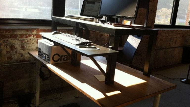 Проблемът с бюрото беше, че работата прав ме принуждаваше да почивам във време, когато мозъкът ми искаше да работи