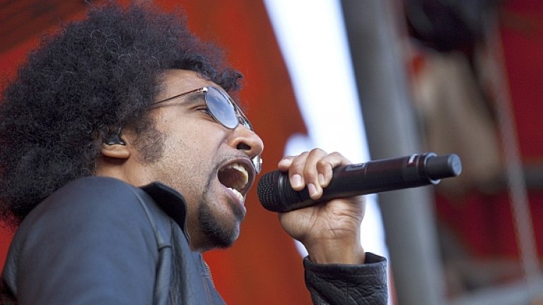 Уилиам ДюВал от Allice In Chains на сцената на датския фестивал Роскилде това лято