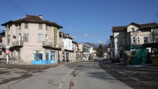 Momin-prohod-main-street