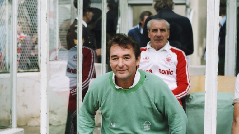 Брайън Клъф с неизменния зелен пуловер преди мач Арсенал - Нотингам Форест през 1980 г. на стария стадион "Хайбъри".