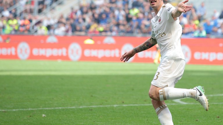 Централен защитник: Алесио Романьоли
Романьоли е вторият и най-вероятно последният, фигуриращ в тима на Милан от миналия сезон, който се очаква да намери място в титулярната 11-орка на Винченцо Монтела през идната кампания.