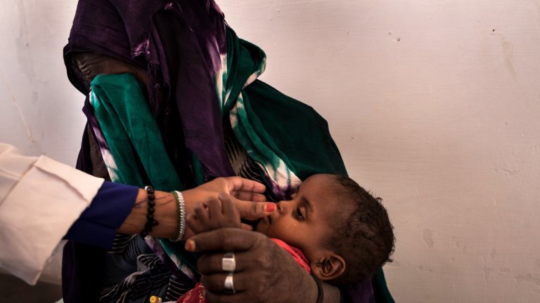 В Йемен дете умира на всеки 10 минути от лечима болест