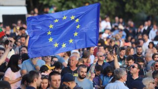 От 8 политически сили, които събират над 4% подкрепа, избирателите на 4 са прозападни