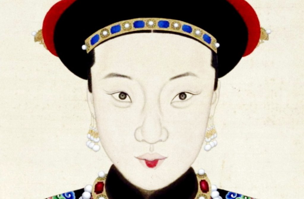 《孝哲毅皇后朝服像》局部
