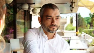 Дамян Дамянов - художникът, който вдъхновява, но избягва думата "вдъхновение".