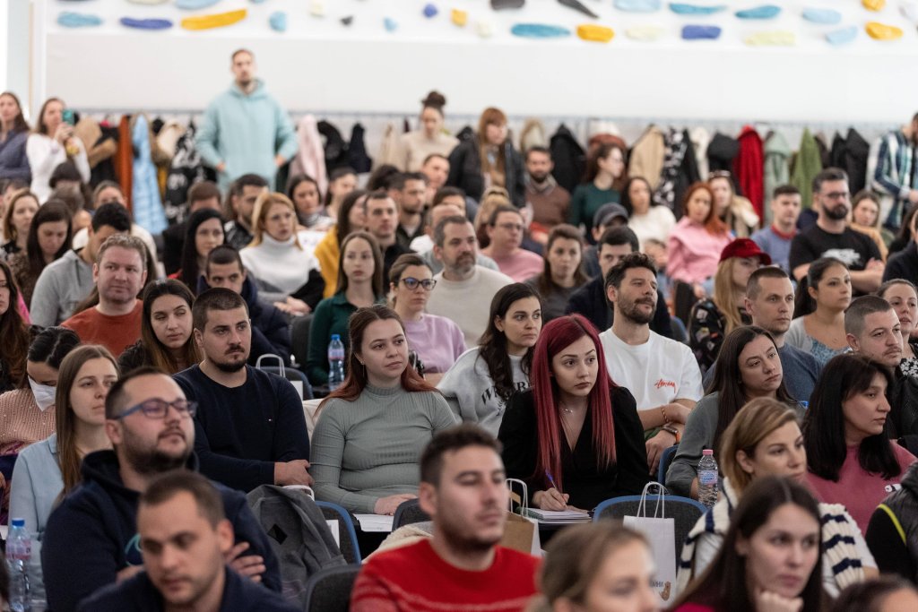 Форум "Спокойни бебета" 2026 е безплатно събитие за бъдещи и настоящи родители