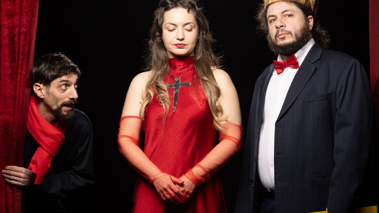 "7 начина да убиеш някого" и действителността в българските театри