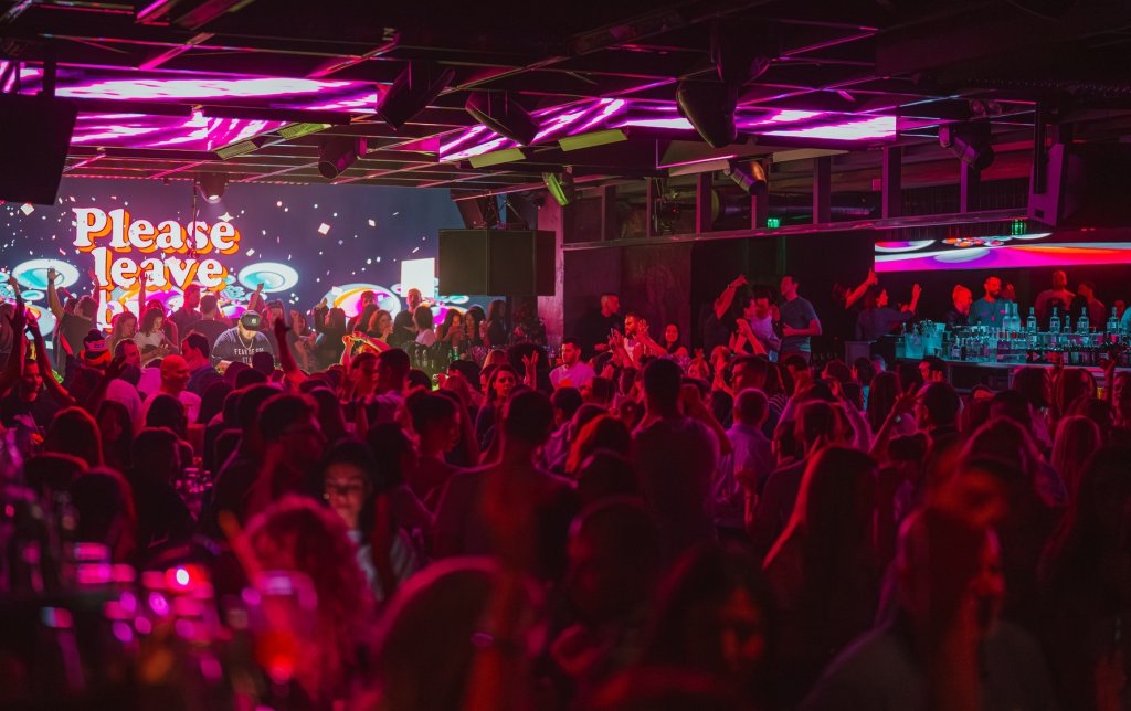 Да си тръгнеш от парти в 10 - повече от добра идея