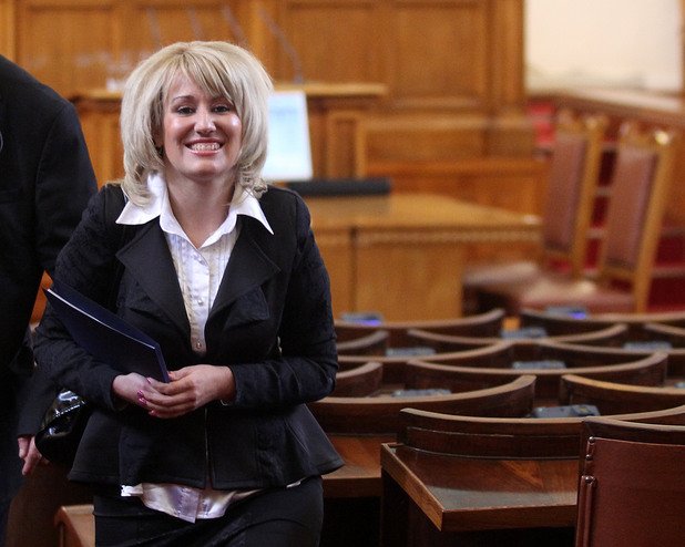 Анна Баракова - независим депутат
