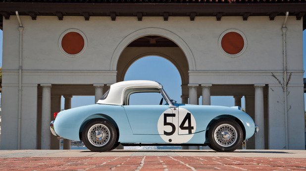 Austin-Healey Sprite Mark I (1958-1961 година) Незабравимият, авангарден и особено симпатичен дизайн преръща малкия Остин в най-запомнящата се британска  кола на епохата си. Дори и днес Austin-Healey Sprite остава сред най-приятните колекционерски модели