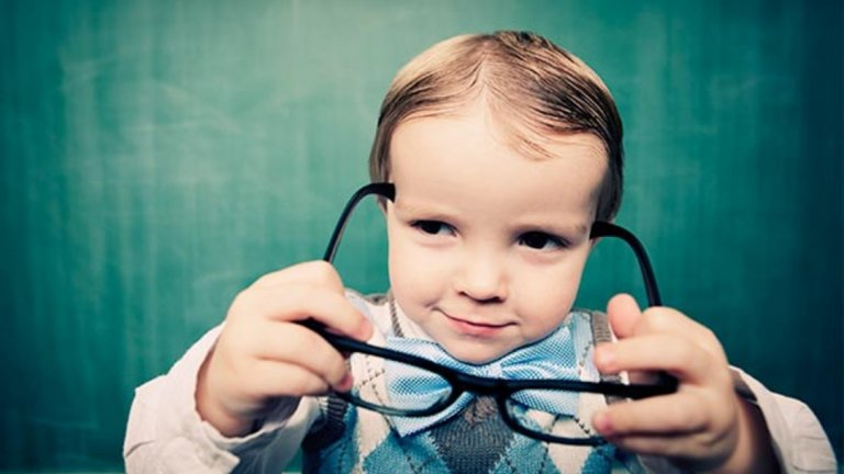 Ами че около нас е пълно с професии, за които още нямаме име и това ни пречи да бъдем успешни в тях. Предлагаме ви кратък списък на най-желаните от българите занимания, които все още нямат официален статут, но професионализацията в тях е видима и доста хора вече специализират в тях.