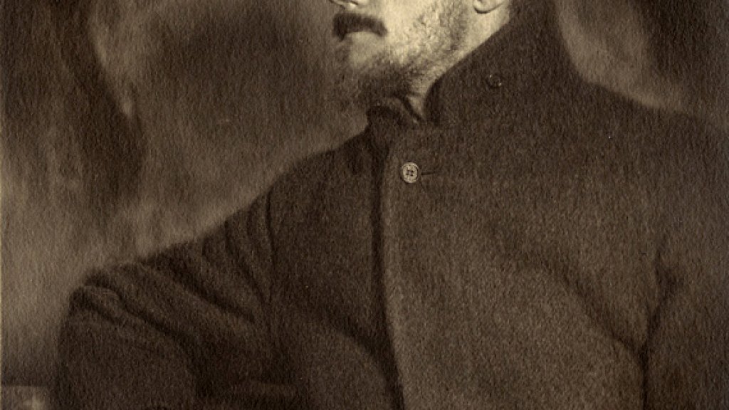Revolutionary_Joyce_Better_Contrast