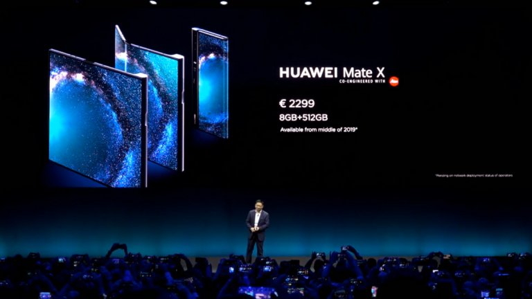 Отговорът на Huawei - телефон, който се сгъва, но по друг начин