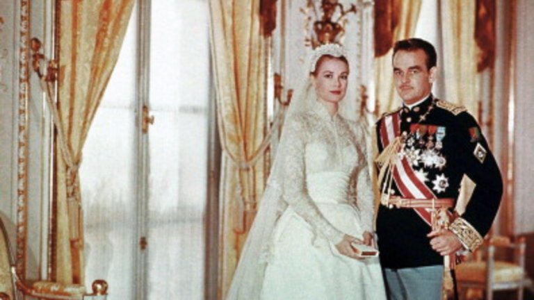 Петдесет години по-късно роклята за сватбата на Кейт Мидълтън е вдъхновена от нея.