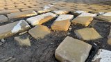 Студът и снегът разказаха играта и на последния ремонт по бул. "Цар Освободител"