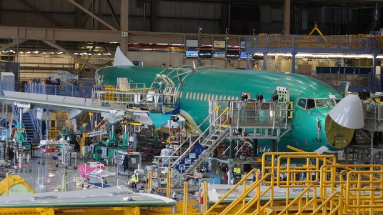 В момента Boeing сглобява по 42 самолета от модела 737 месечно. Очаква се към 2019 г. темпът да нарастне до 57