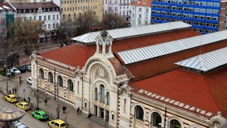Превръщат столичните Централни хали в супермаркет