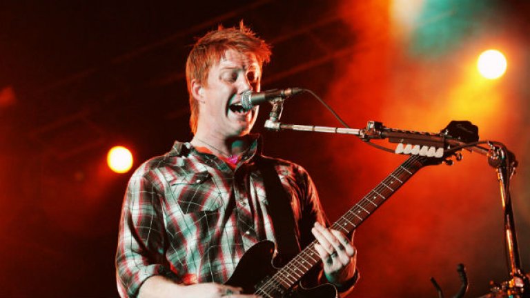 Queens of the Stone Age яхнаха вълната