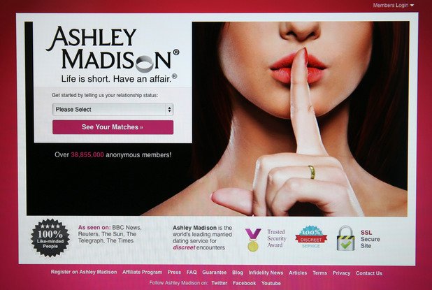 AshleyMadison.com стартира още през 2001 г., а името му е симбиоза от две популярни женски имена – Ашли и Медисън. Уебсайтът е базиран в Канада и оперира в 53 страни, като България не е сред тях
