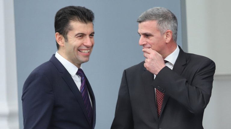 Човекът на Румен Радев във властта се оттегля и това може да разпали вражда между "Дондуков 1" и "Дондуков 2"