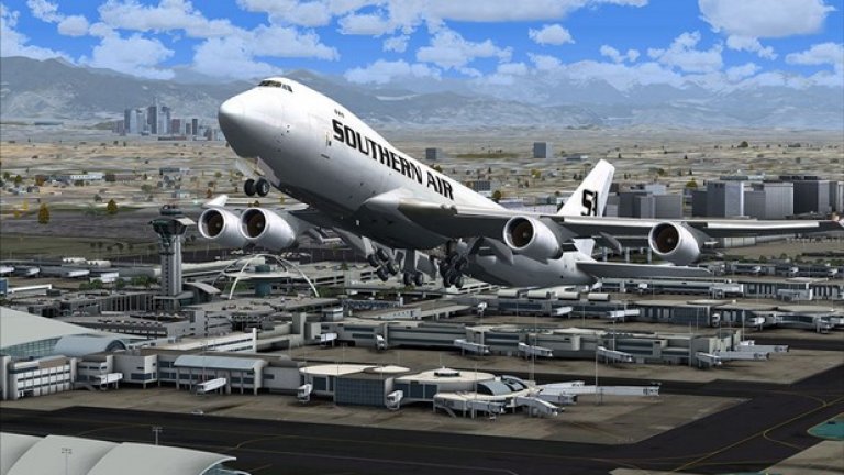 10. Летище Ел Ей Екс, САЩ
Това е летището, което многократно е оглавявало класациите с най-опасните летища в САЩ. Причината - огромният трафик от хора и самолети. Само за 2011-та година инцидентите на пистата между излитащи и кацащи самолети са били 60.