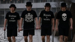 Дори опитите за рационализация, оправдание и поощрение на смъртта и насилието в коментари под новини не са толкова ужасяващи и безчовечни, колкото този смразяващ кръвта вечен смях, който свежда животът и смъртта миймове и реалити програми, откъдето току-що са елиминирали или изкофтили нелюбимия ни герой.